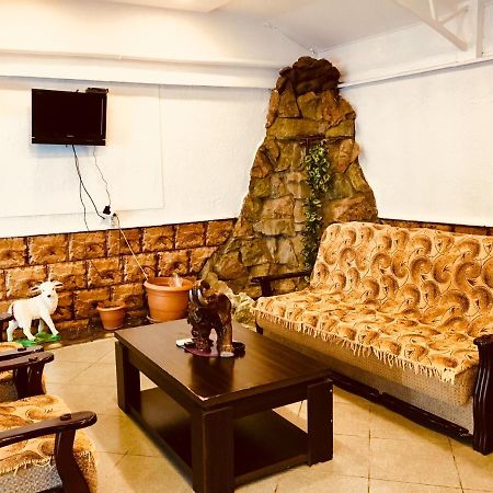 טביליסי Hotel Nice מראה חיצוני תמונה