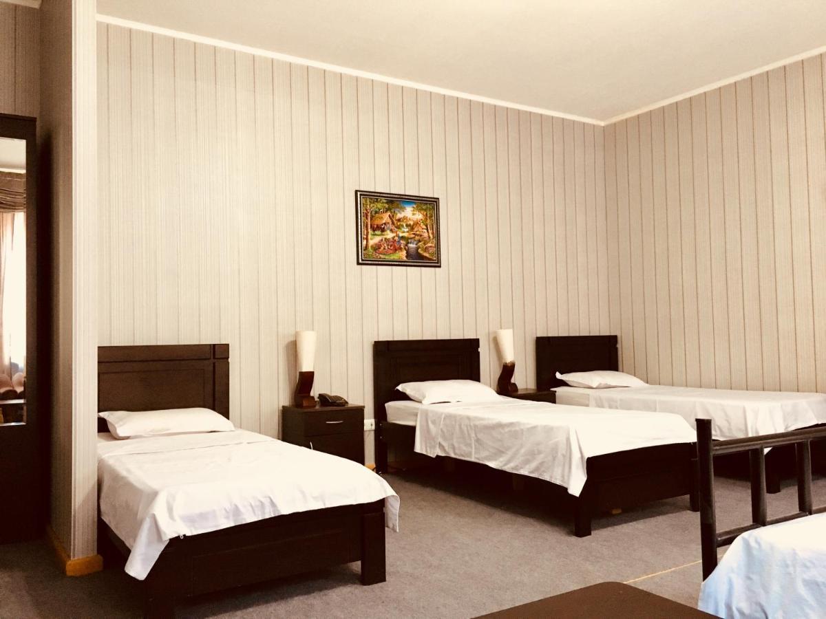 טביליסי Hotel Nice מראה חיצוני תמונה