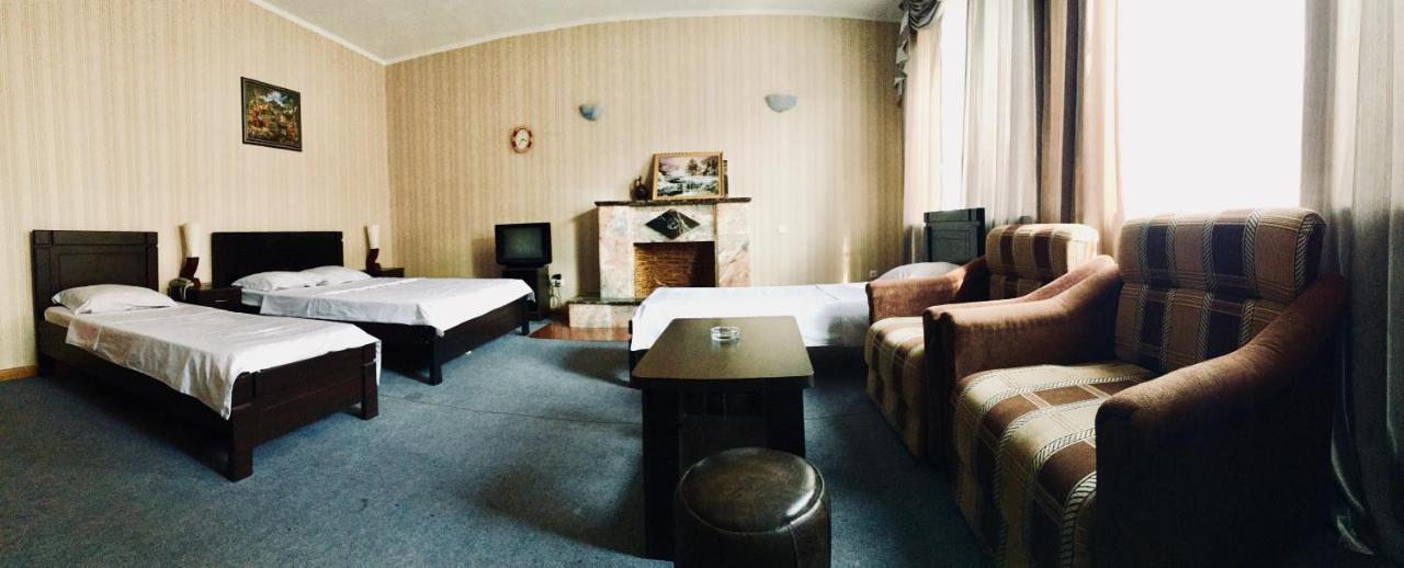 טביליסי Hotel Nice מראה חיצוני תמונה