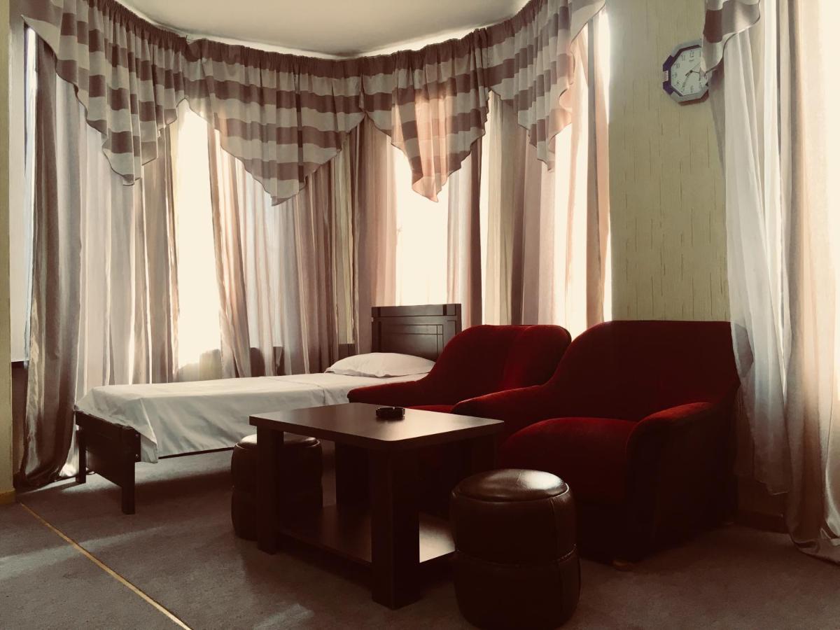 טביליסי Hotel Nice מראה חיצוני תמונה
